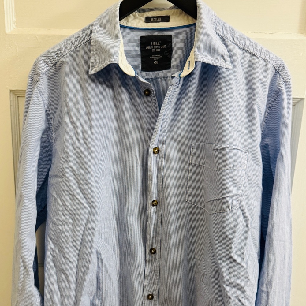 ⭐️Men’s LOGO button down - Picture 1 of 5